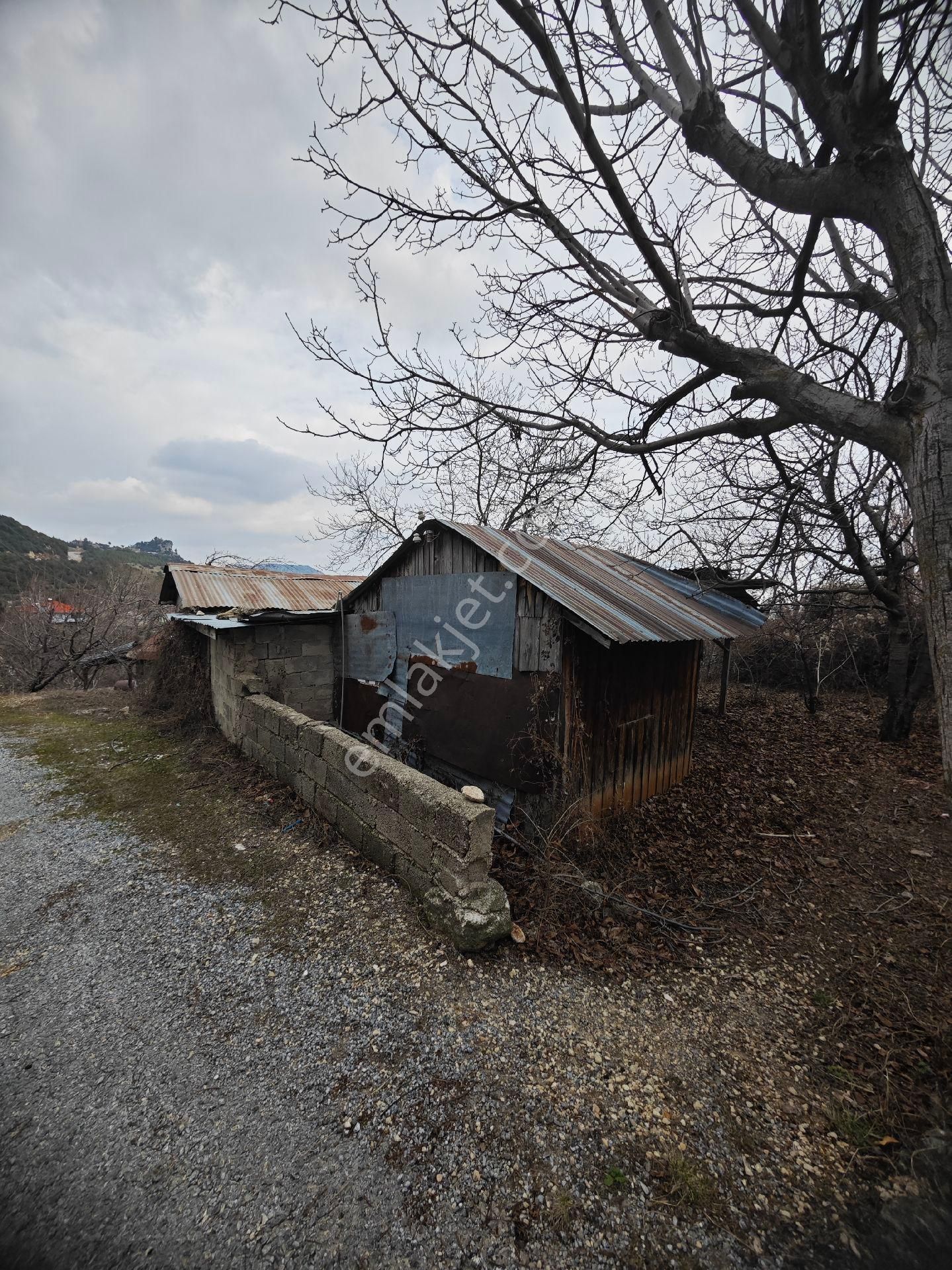 Mezitli Fındıkpınarı Satılık Köy Evi Fındıkpinarında Fırsat 321 M2