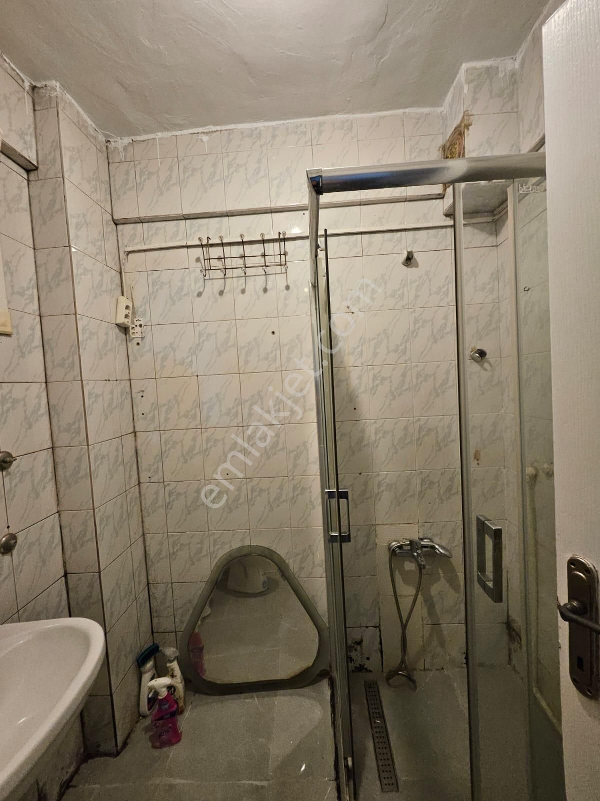 Kadıköy Hasanpaşa Kiralık Daire Jirmax'den Kadıköy Belediyesi Yanında Eşyalı 2+1 Kiralık Daire