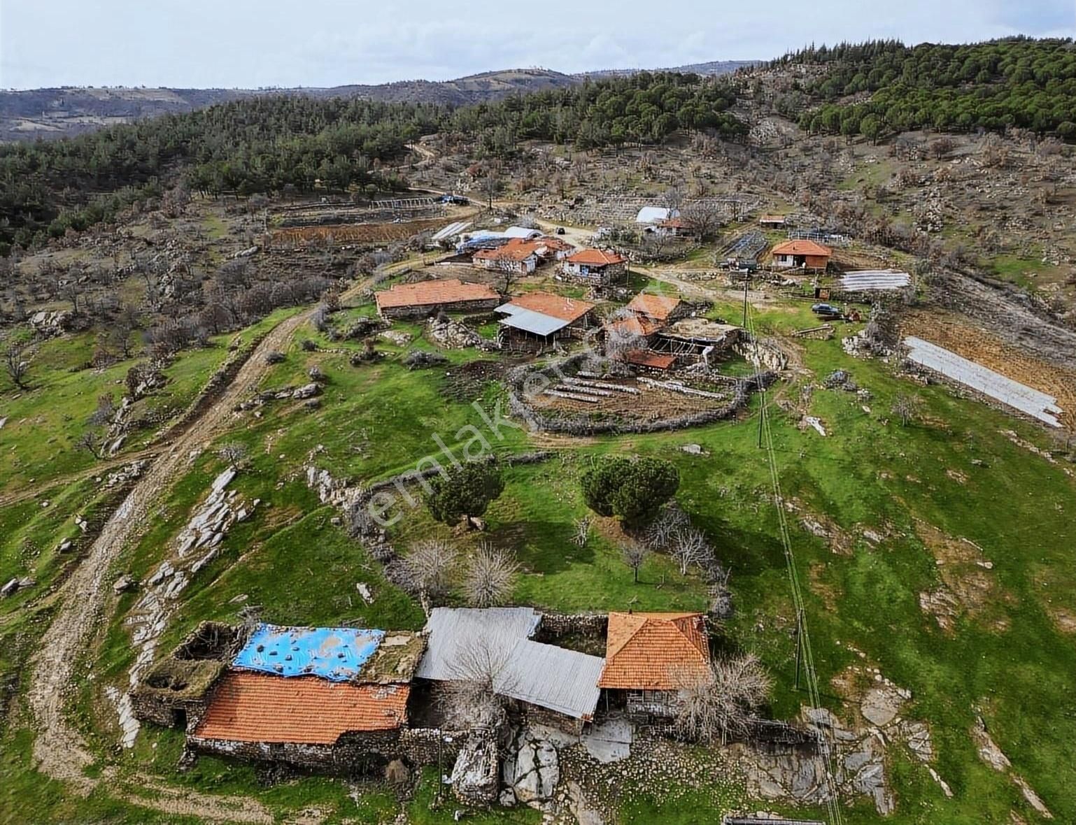 Demirci Ulacık Satılık Konut İmarlı Fırsat İmarlı Arsa