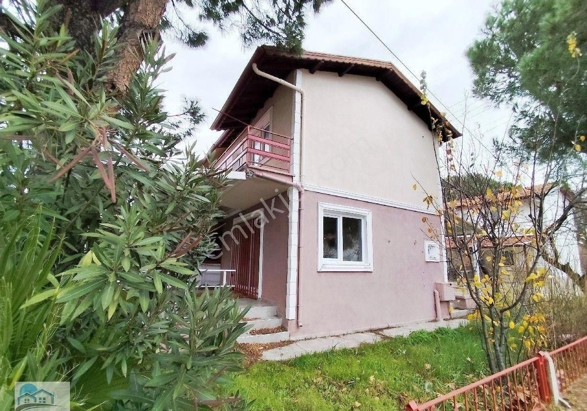 Ayvalık Altınova Satılık Villa Marinadan Köşe Konumlu Müstakil Villalar