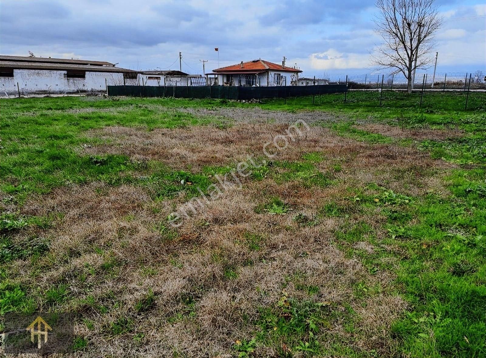 Karacabey Bakırköy Satılık Konut İmarlı Asfalt Yol Üzerinde Mükemmel 600 M2 Bahçe(arsa)