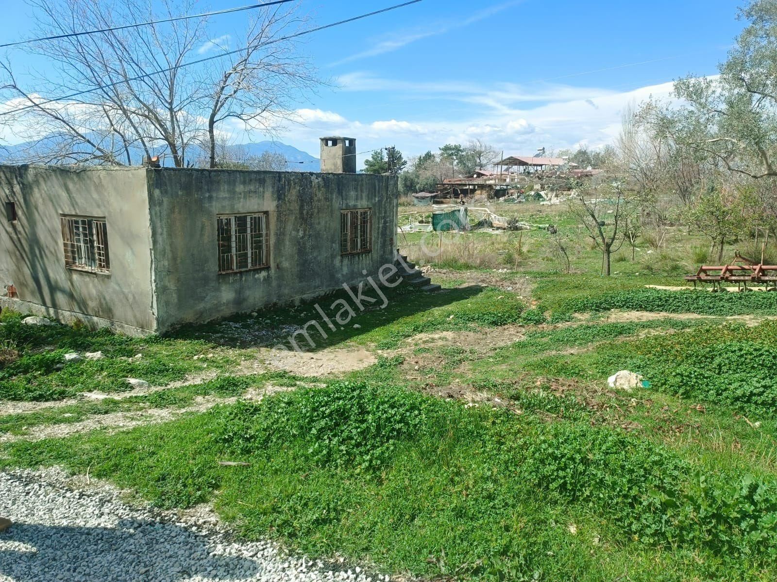 Seydikemer Bağlıağaç Satılık Tarla Seydikemer Bağlıağaç 929 M2 Müstakil Tek Katlı Ev Ve Kargır Bahçe Nşteliğinde Satılık