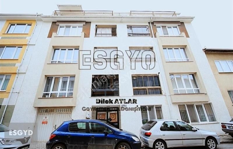 Tepebaşı Şirintepe Satılık Daire Esgyo'dan Paris Cd.şirintepede 2+1 Asansörlü Satılık Daire