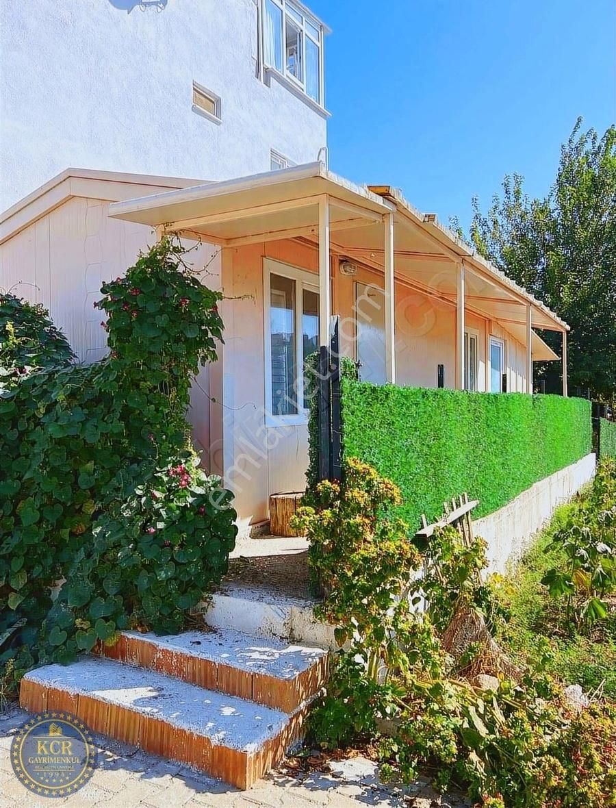 Çanakkale Çardak Merkezde İçinde Konteyner Olan Arsa - Görsel 2