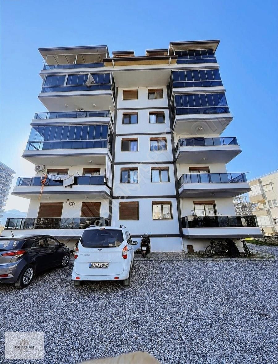 Gazipaşa Pazarcı Satılık Daire Pazarcı Mahallesi 2+1 Ayrı Mutfak Açık Otoparklı Daire