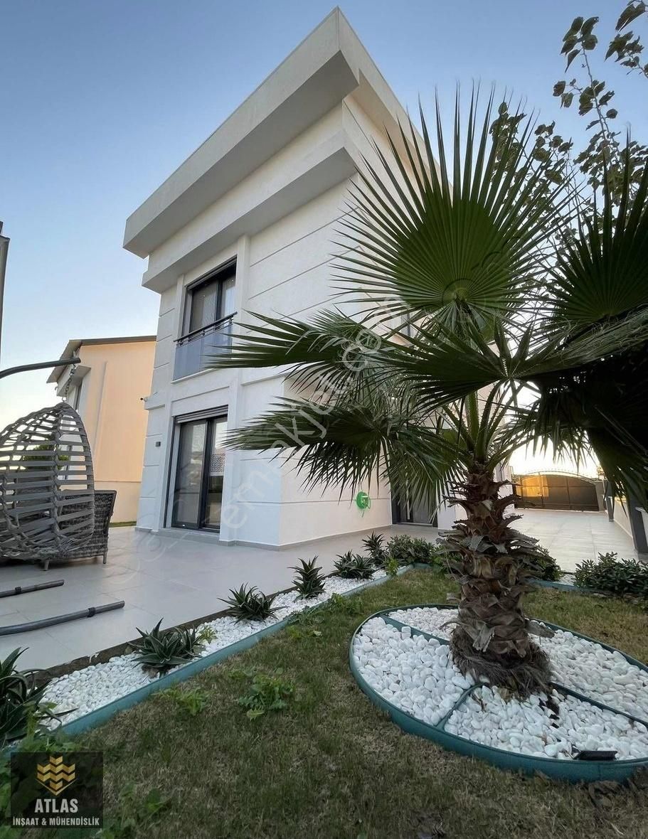 Didim Efeler Satılık Villa Tam Müstakil Havuz Otopark Akıllı Sistem 4+1 Ayrı Mutfak Eşyalı