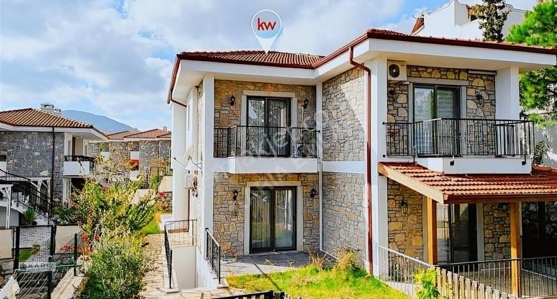 Datça İskele Satılık Villa Kargı'da Satılık 2+1 Müştemilatlı Villa