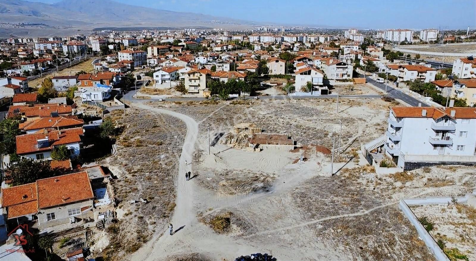 Bor Yenigöçmen Satılık Konut İmarlı Ysf Emlak'tan Niğde Bor Yenigöçmen 450 M2 Satılık Arsa