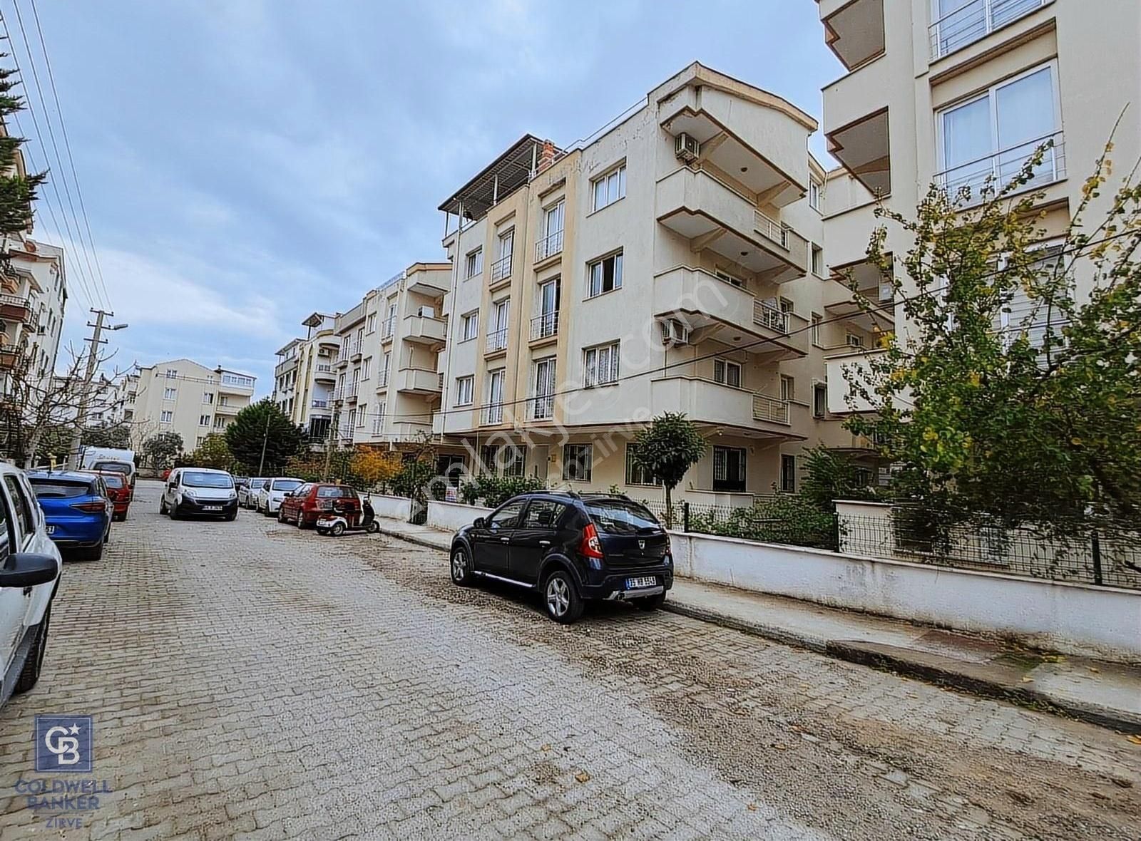 Didim Yeni Satılık Daire Coldwell Banker Zirve'den Didim Yeni Mahalle Merkezde 2+1