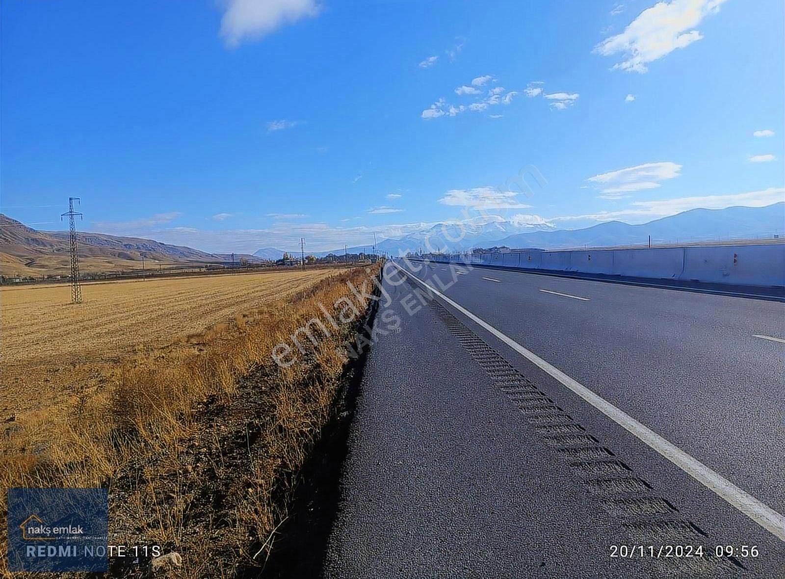 Edremit Köprüler Satılık Tarla Van Gürpınar Yoluna Sıfır Müstakil 743 Metre Yer Ana Yola Sıfır