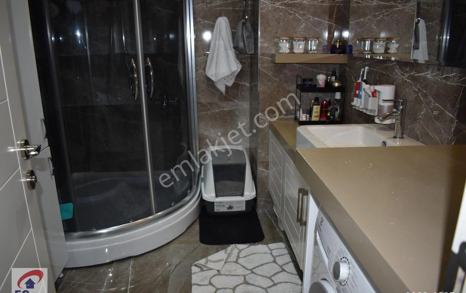 Büyükçekmece Fatih Mah Lüx Havuzlu Sitede Deniz Manzaralı 3+1 Satılık Daire - Görsel 5