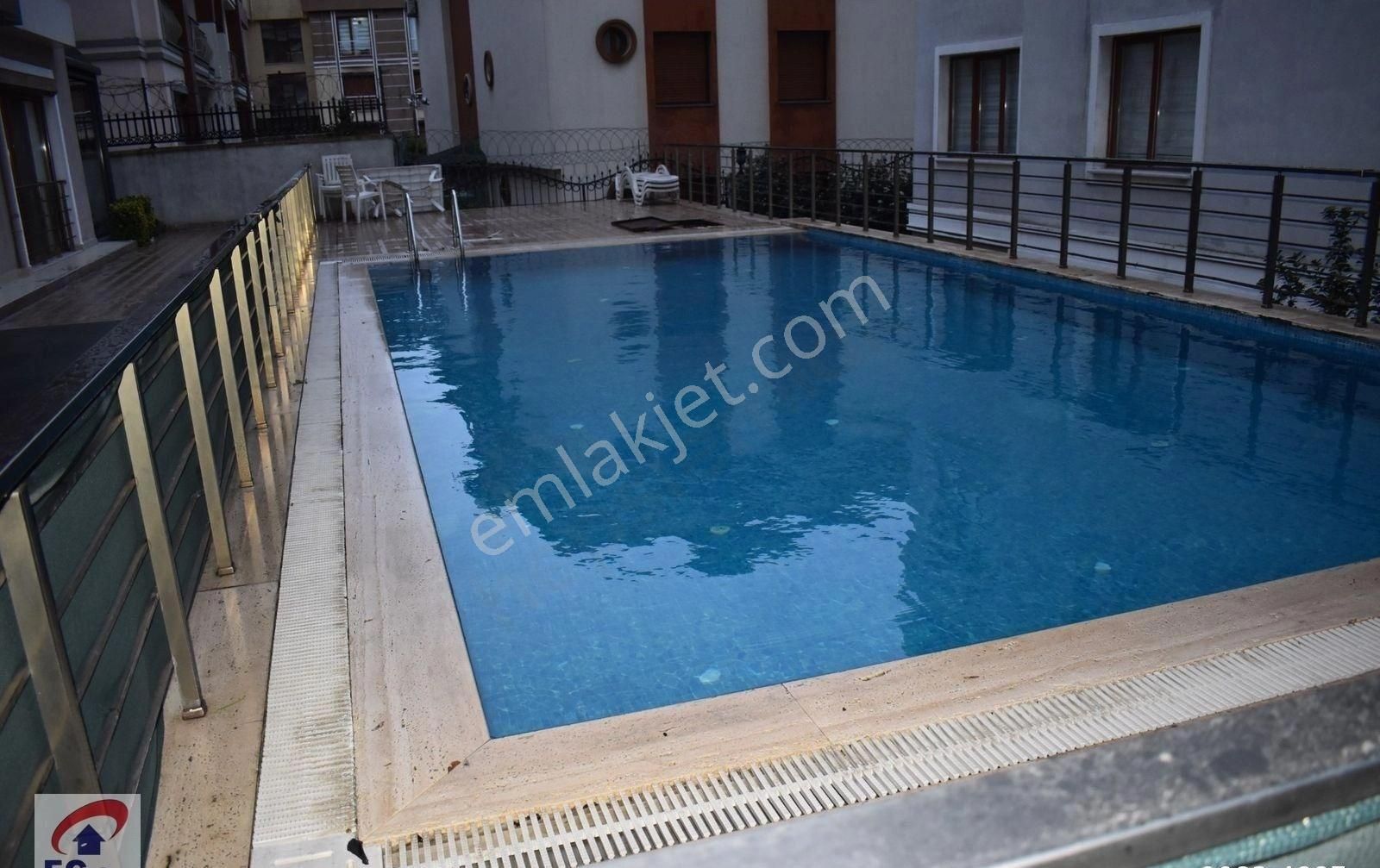 Büyükçekmece Fatih Mah Lüx Havuzlu Sitede Deniz Manzaralı 3+1 Satılık Daire - Görsel 16