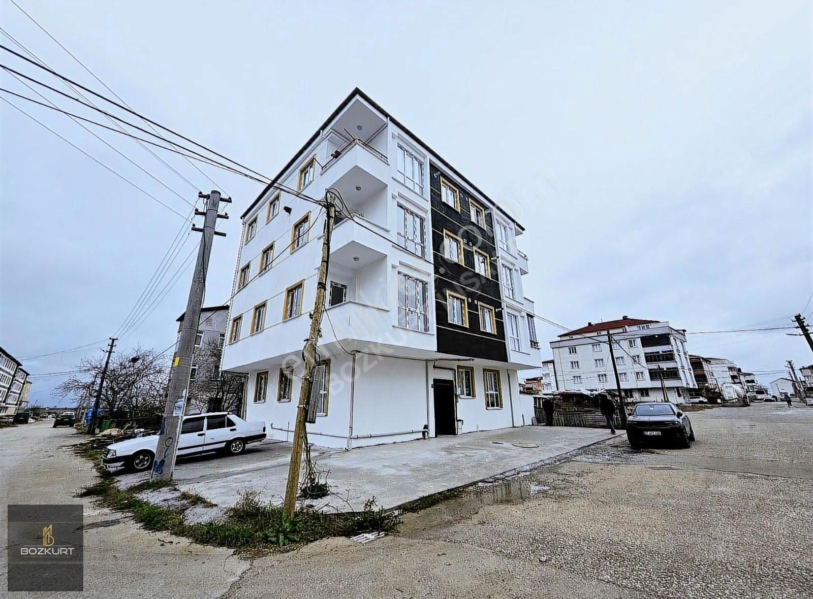 Kapaklı Bahçelievler Satılık Daire Bahçelievler De Satılık 2+1 Ara Kat Daire