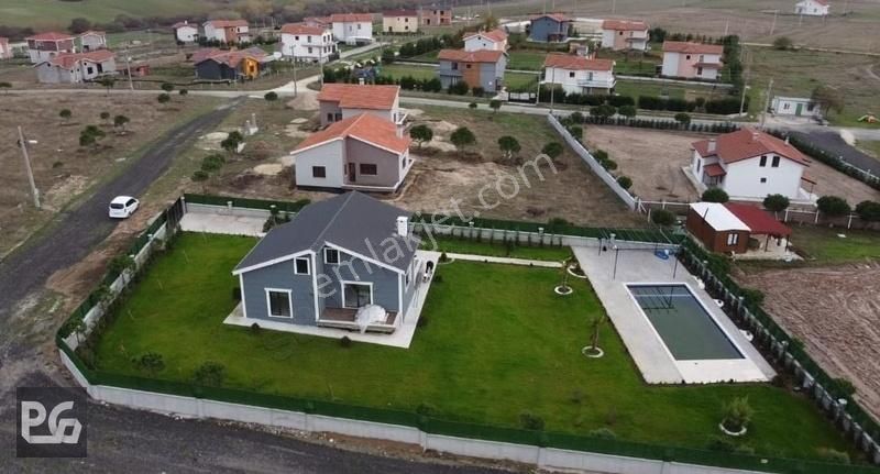 Çerkezköy Veliköy Satılık Villa Tekirdağ Çerkezköy Veliköy Mah.5+1 Villa