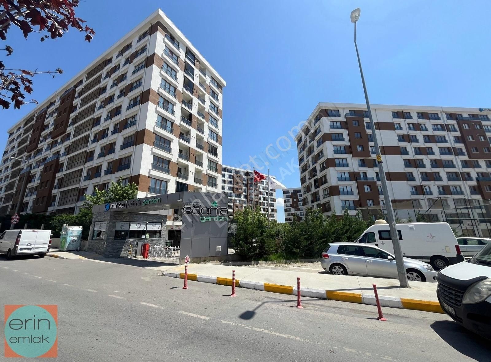 Pendik Güllü Bağlar Satılık Daire Edonia Garden Sitesinde Arakat 3+1 100m2 Net