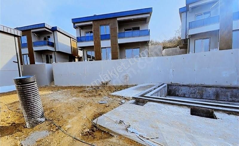 Nilüfer Gümüştepe Satılık Villa Gümüştepe'nin Hemen Yanında Yaylacıkta Doğayla İç İçe