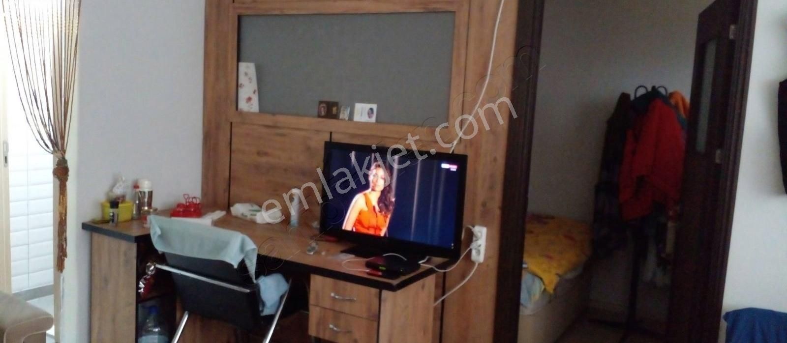 Çiğli Evka-5 Kiralık Daire Evka 5 Emlak Dan Eşyalı Dükkandan Bozma 1+1 Kiralık