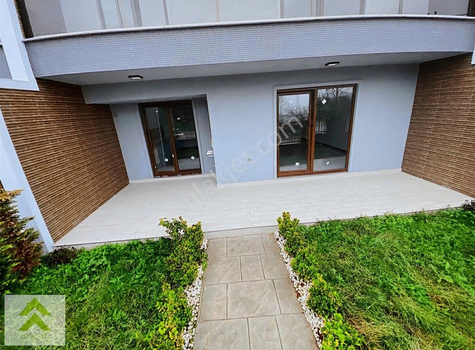 Kartepe Köseköy Satılık Daire Kartepe'de 180 M² Müstakil Bahçeli 3+1 Satılık Villa