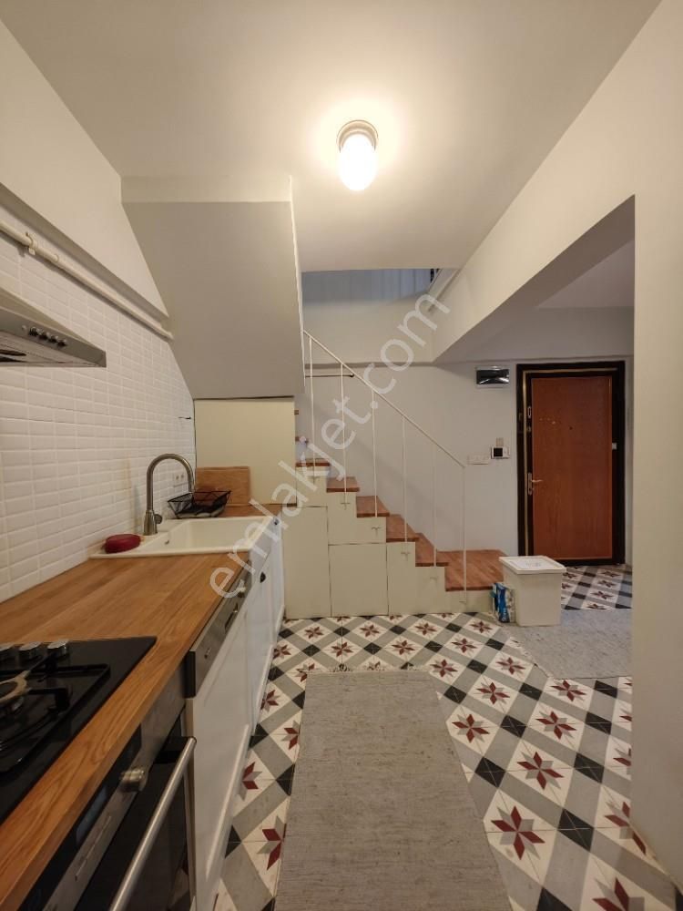 Beşiktaş Akaretler De 3 + 1 Boş Dubleks - Görsel 15