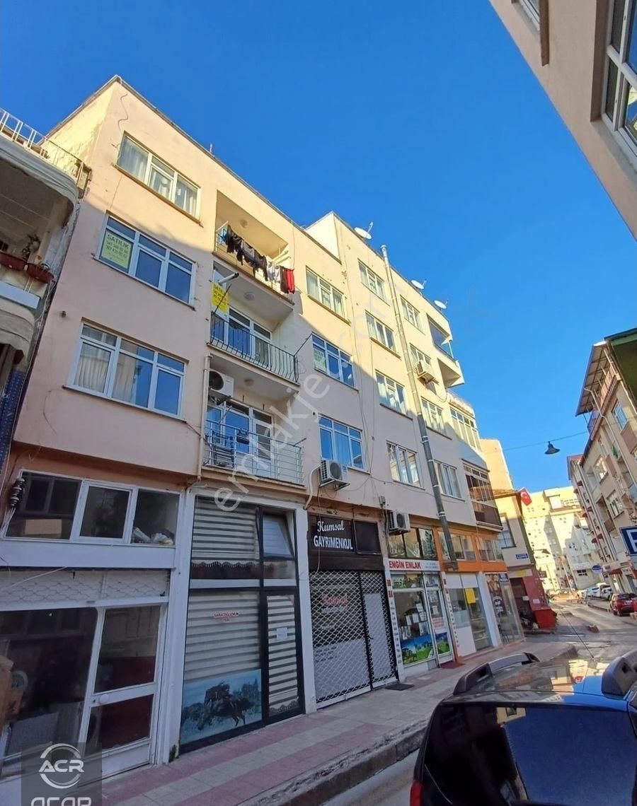 İlkadım 19 Mayıs Satılık Daire İlkadım Zafer Mahallesi Gazi Caddesi Altında 2+1 Satılık Daire