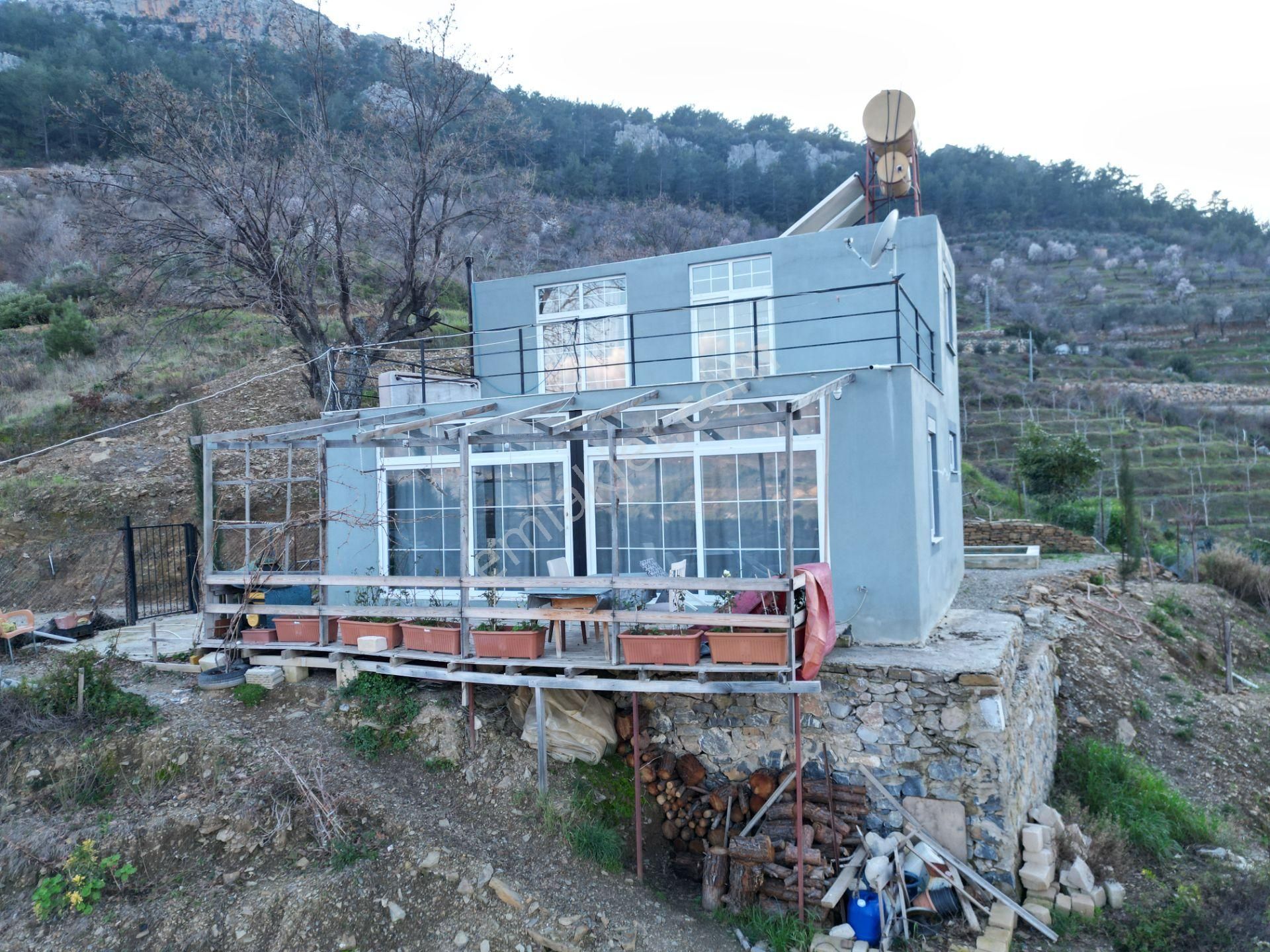 Alanya Fakırcalı Satılık Müstakil Ev Alanya Fakırcalı’da Satılık 3+1 Müstakil Ev: Doğa Manzaralı Bir Yaşam Fırsatı