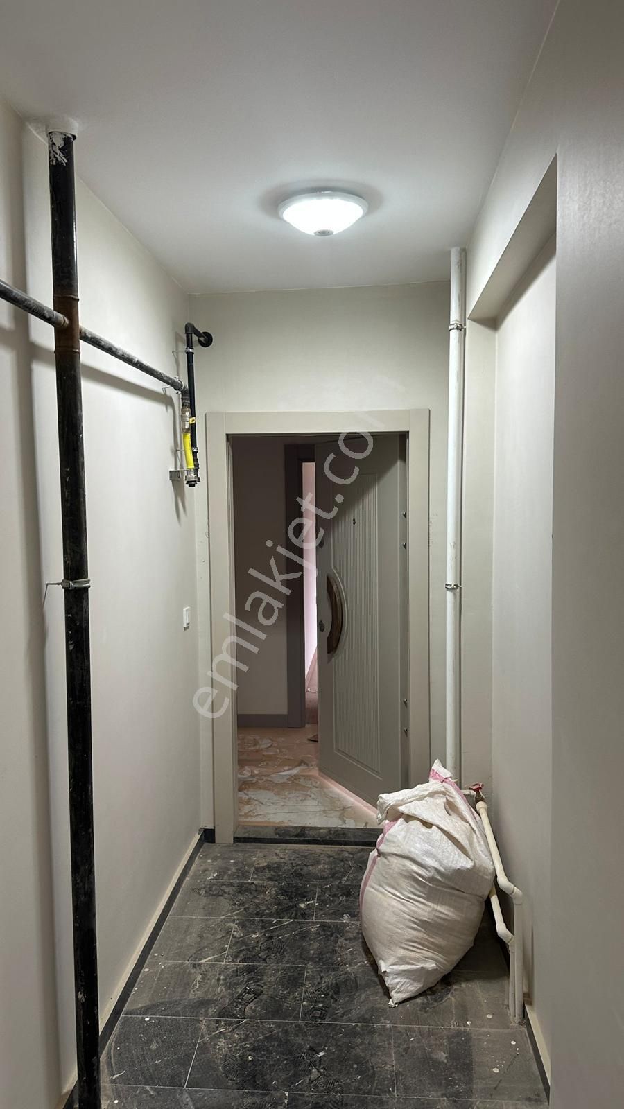 Büyükçekmece Atatürk Mah Lüks Butik Sitede Arakat Sıfır 2+1 Satılık Daire - Görsel 4