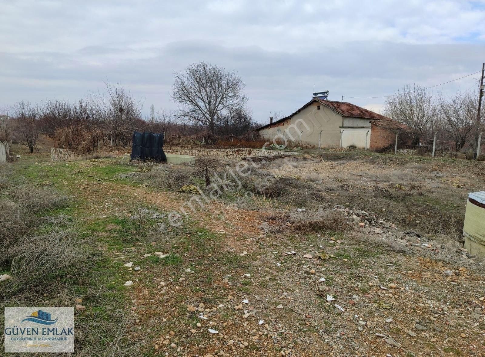 Yeşilyurt Topsöğüt Satılık Konut İmarlı Güven Emlak'tan Topsöğütte Yatırımlık Kısmi İmarlı Arsa