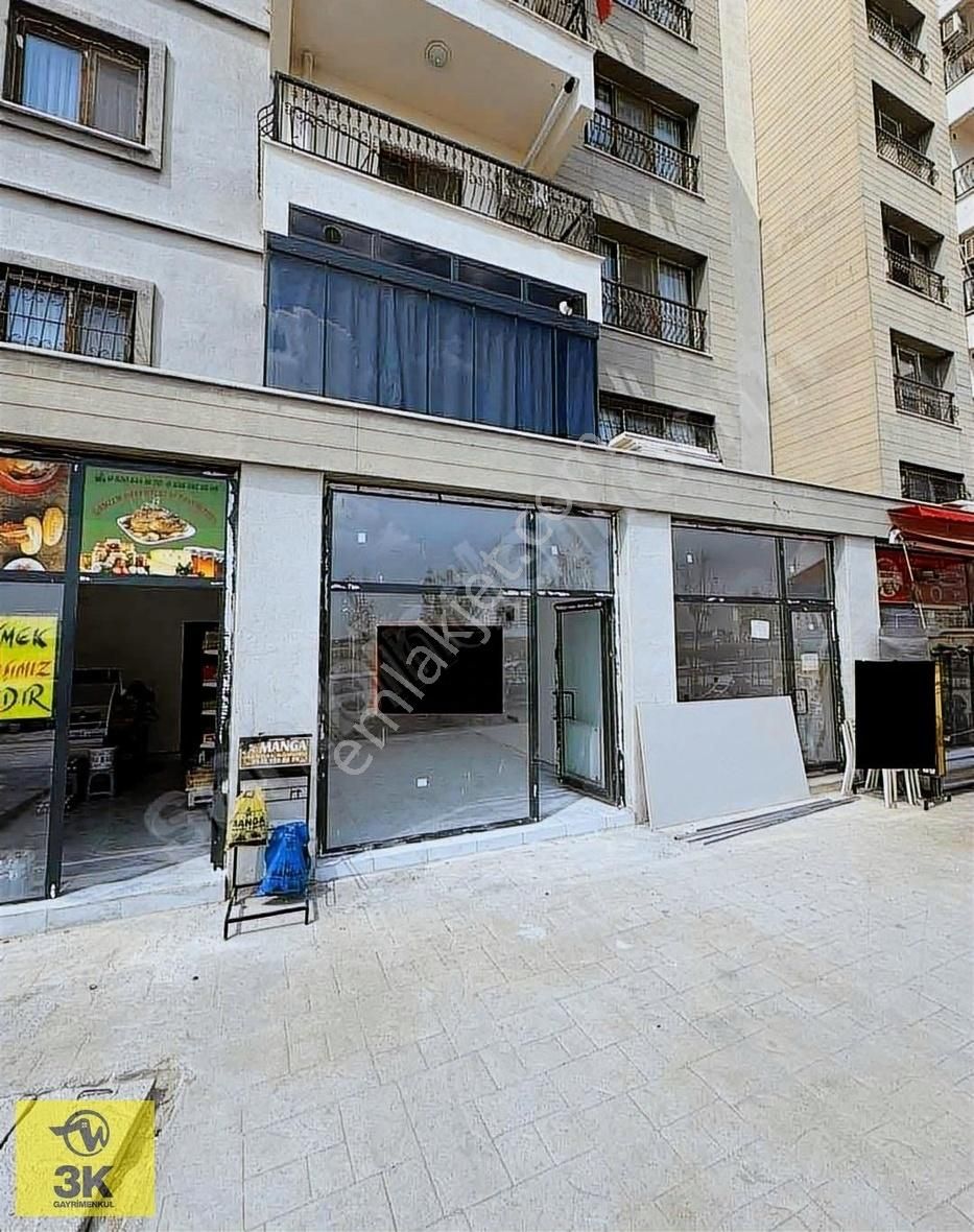 Sarıçam Buruk Cumhuriyet Kiralık Dükkan & Mağaza Buruk Toki'de 35 M2 Kullanım Alanına Sahip Kiralık İş Yeri