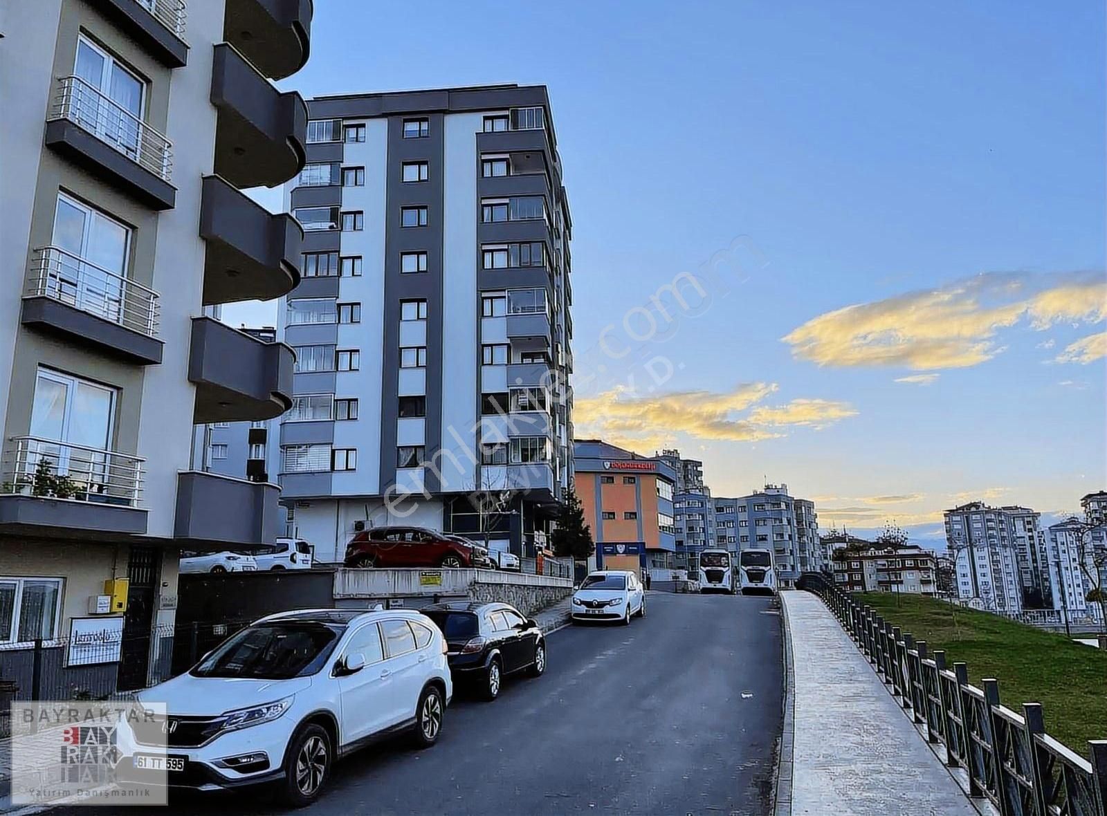 Ortahisar 3 Nolu Erdoğdu Kiralık Daire 3 Cam Balkonlu 3 Cepheli Asansörlü Site İçi