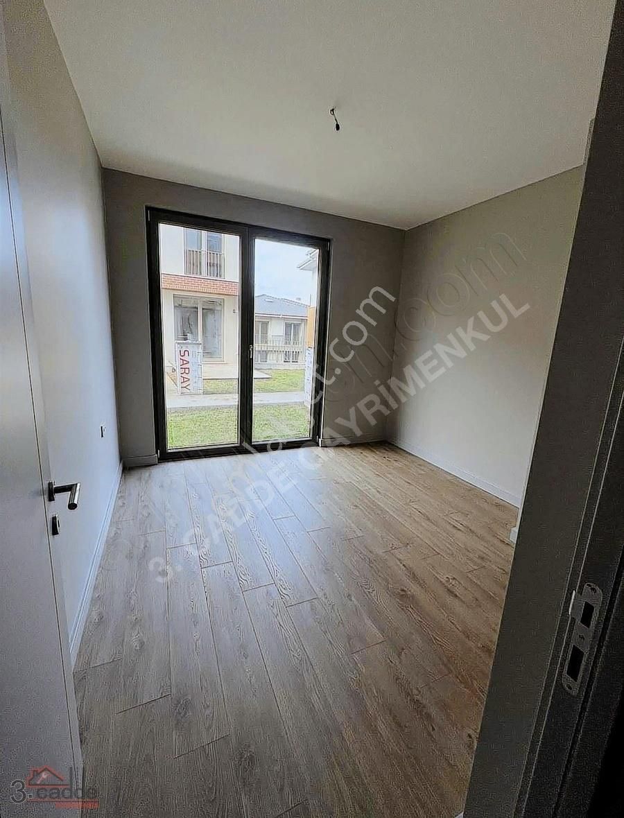 Başakşehir Bahçeşehir 1. Kısım Satılık Villa Ayışığı Sitesi 3+1 B Tipi 3 Cepheli Büyük Bahçeli Tek Kat Flat