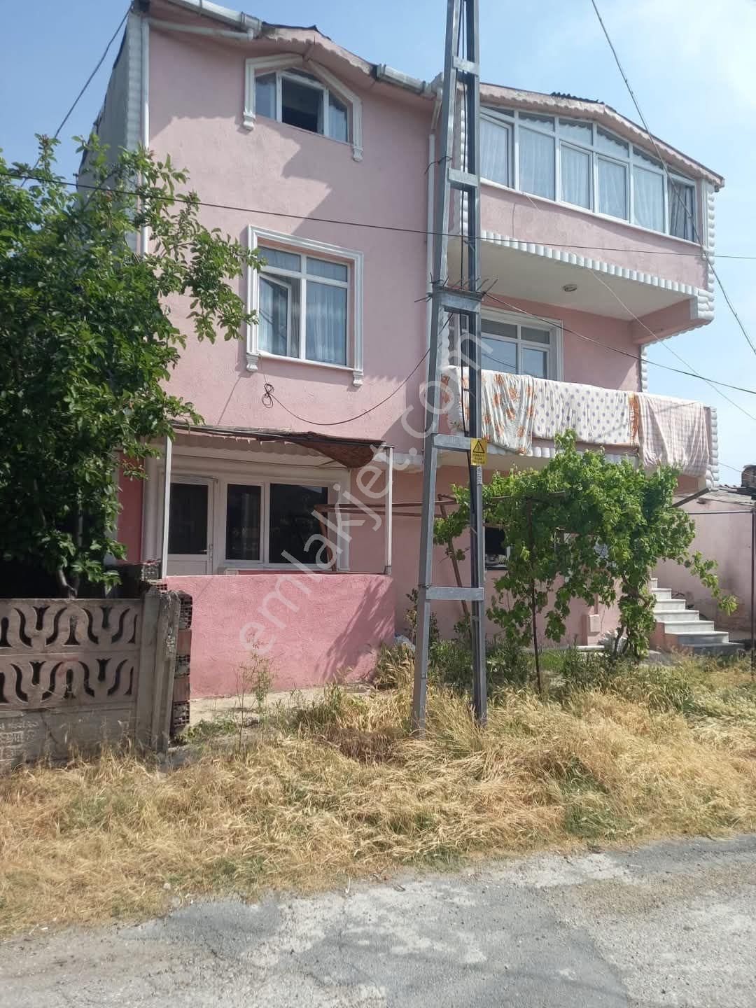 Silivri Çavuşlu Mahallesinde Mustakil Bina Satılıktır - Görsel 3