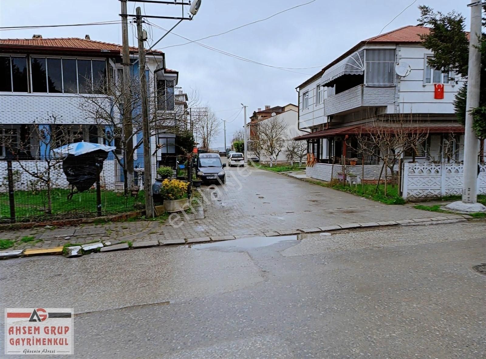 Söğütlü Orta Satılık Konut İmarlı Söğütlü Merkez Orta Mahallede 2 Kat Konut İmarlı Satılık Arsa