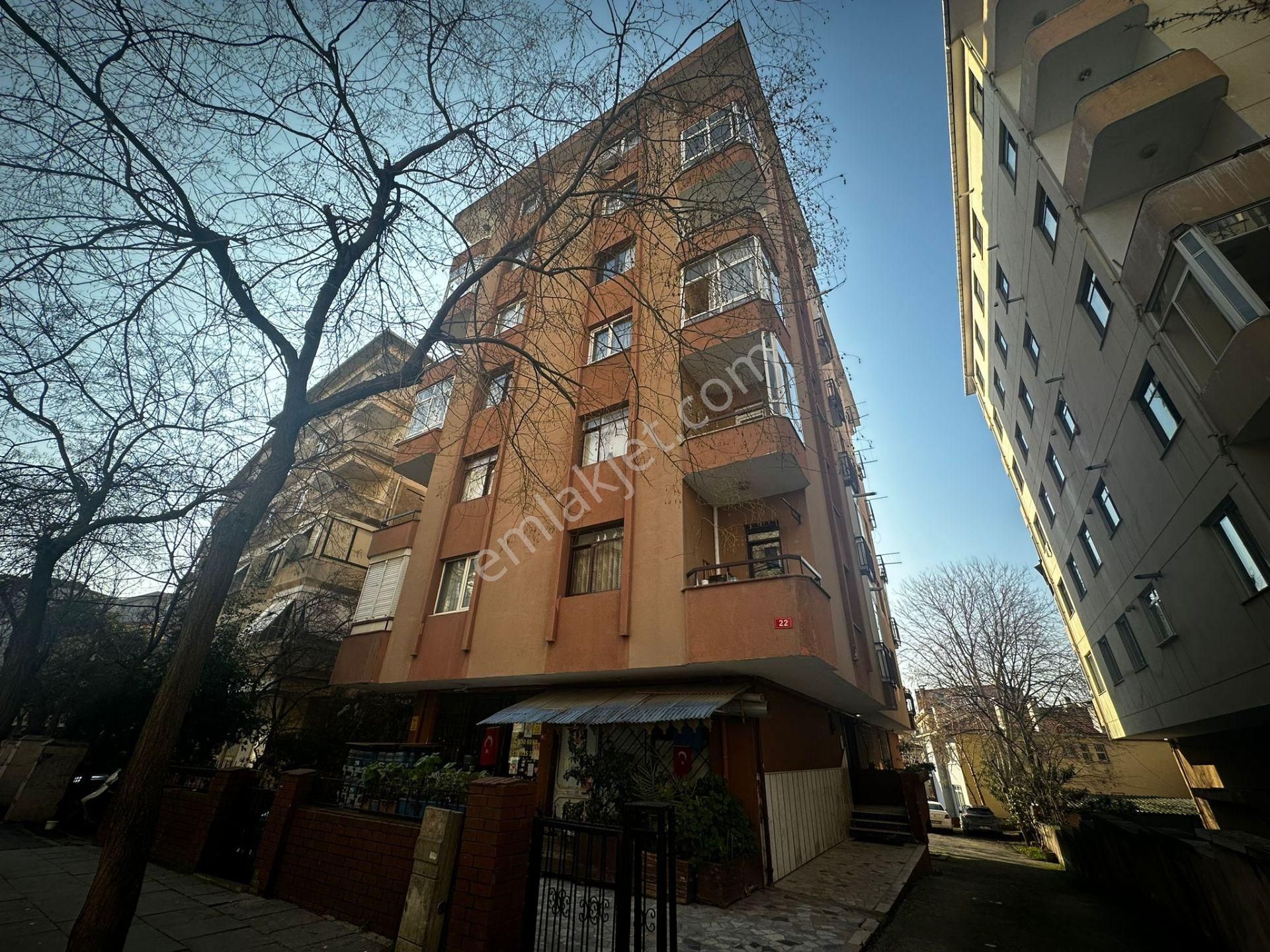 Kadıköy Eğitim Satılık Daire Seeworld Kadıköy Eğitim Mah.fırsat Balkonlu Satılık 159m2