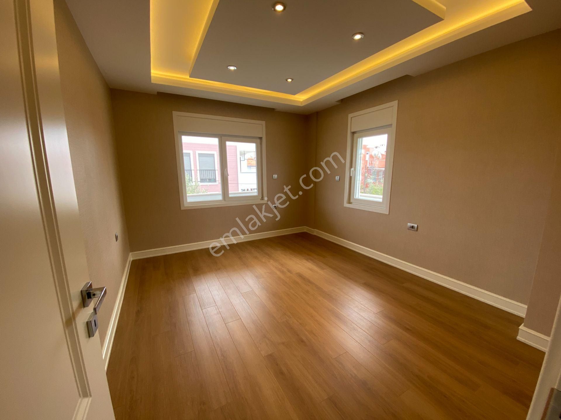 Altınoluk İlkbahar'dan Denize 20 Adım 293m2 Arsa İçinde Tam Bağımsız 8+1 Lüx Villa - Görsel 16