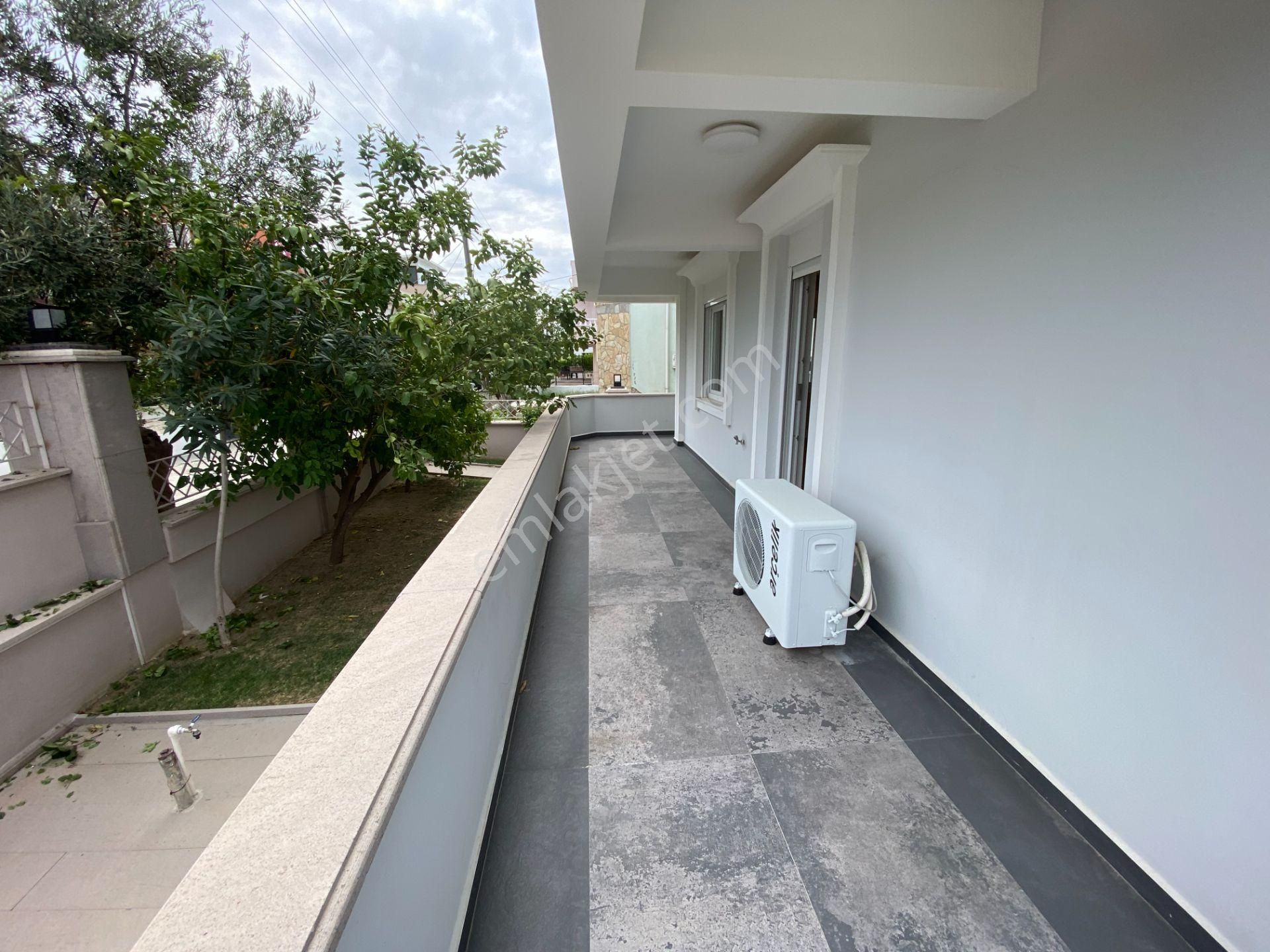 Altınoluk İlkbahar'dan Denize 20 Adım 293m2 Arsa İçinde Tam Bağımsız 8+1 Lüx Villa - Görsel 24