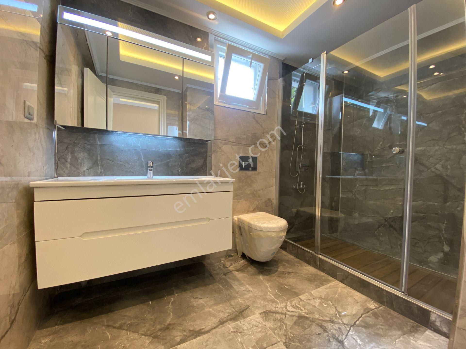 Altınoluk İlkbahar'dan Denize 20 Adım 293m2 Arsa İçinde Tam Bağımsız 8+1 Lüx Villa - Görsel 37