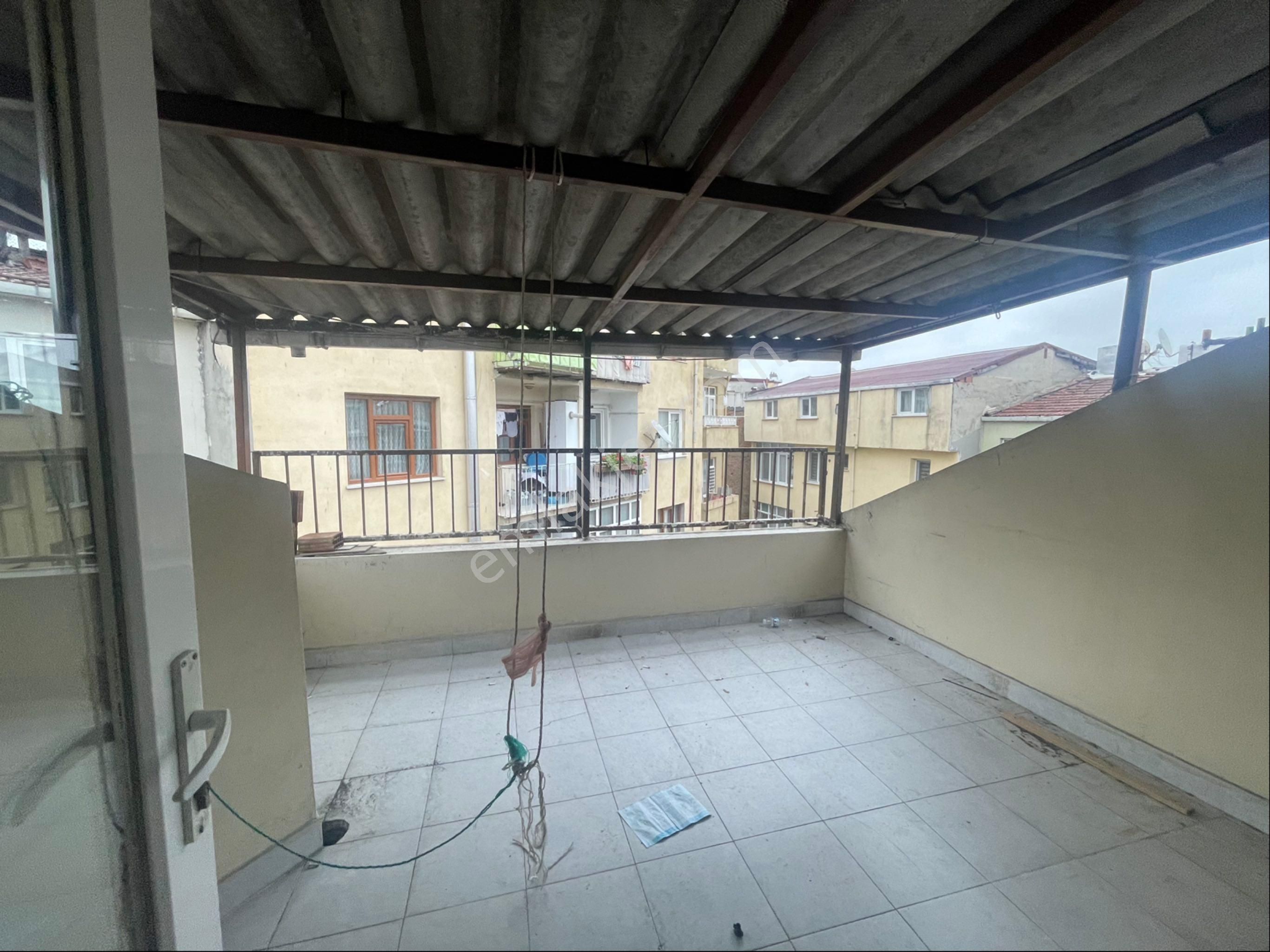 Ecem Emlaktan Çapa Tıp Fakültesi Yakını Dubleks Daire - Görsel 11