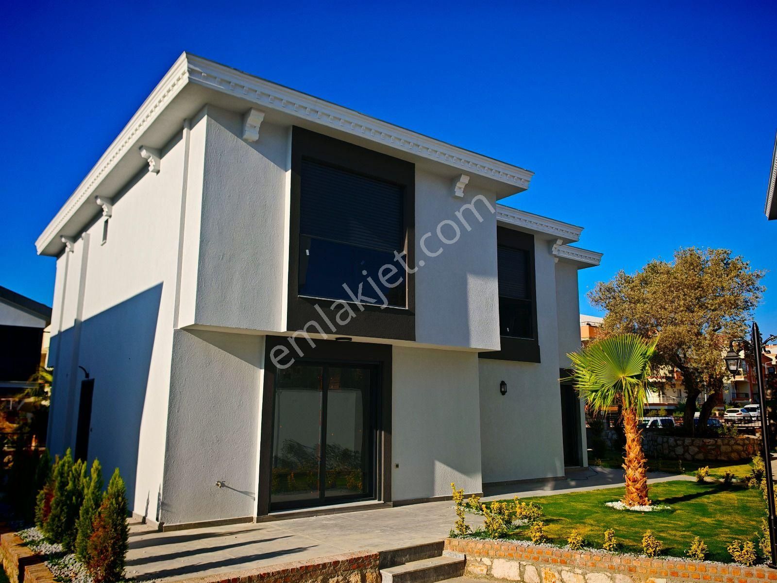 Didim Hisarda Satılık Havuzlu Sitede 3+1 Villalar - Görsel 14