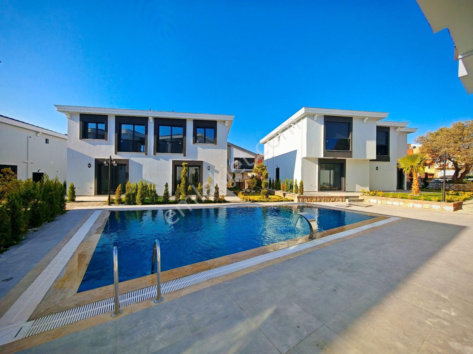 Didim Hisarda Satılık Havuzlu Sitede 3+1 Villalar - Görsel 4