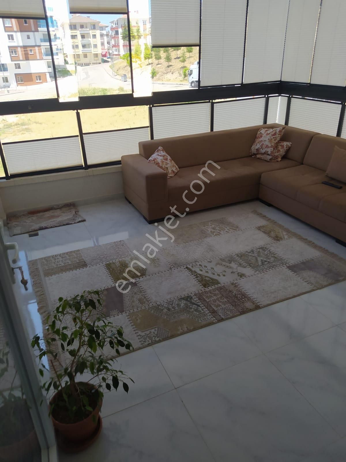 Sincan Selçuklu Satılık Daire Sincan Selçuklu Mahallesinde 3+1 Asansörlü 145 M2 Satılık Daire