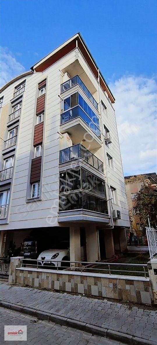 Efeler Fatih Satılık Daire Fatih Mh De Satılık 2+1 Ayrı Mutfaklı 100 M2 Daire