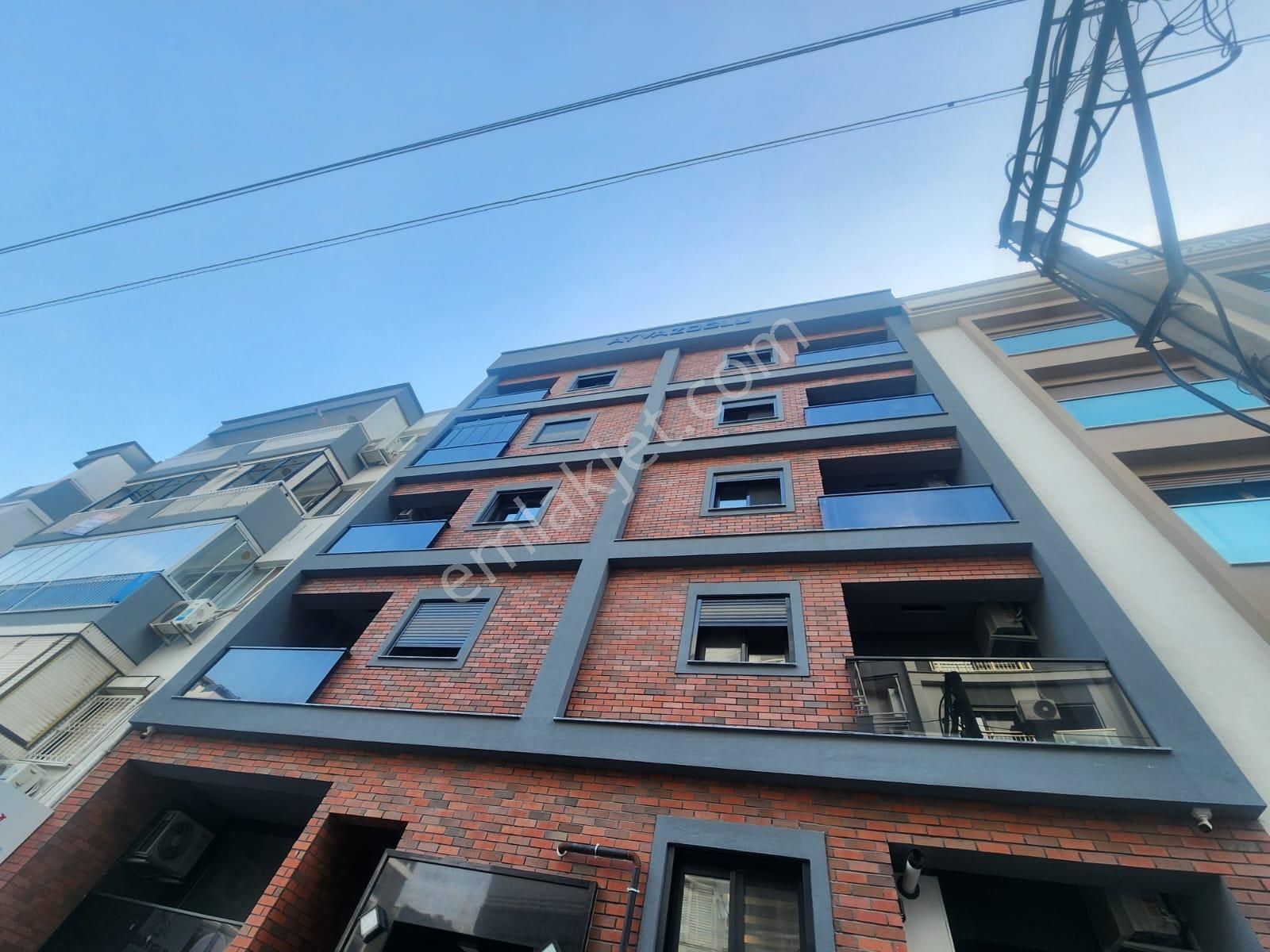 Karşıyaka Nergiz Satılık Daire Ecofast Girne Caddesi Yakını Satılık Lüks 2+1 Daire