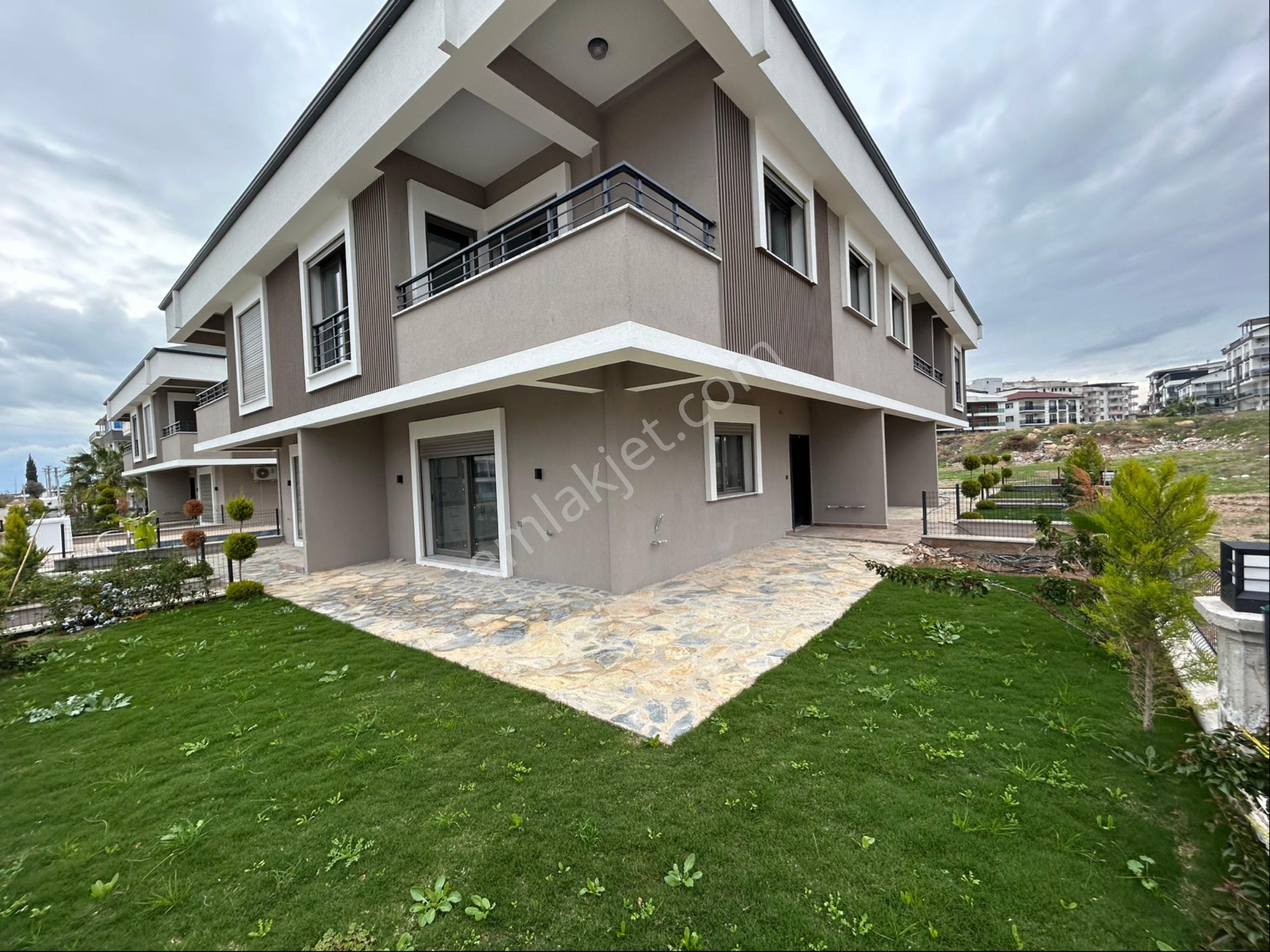 Didim Hisar Satılık Villa Didim Hisarda Havuzlu Sitede 3+1 Villa