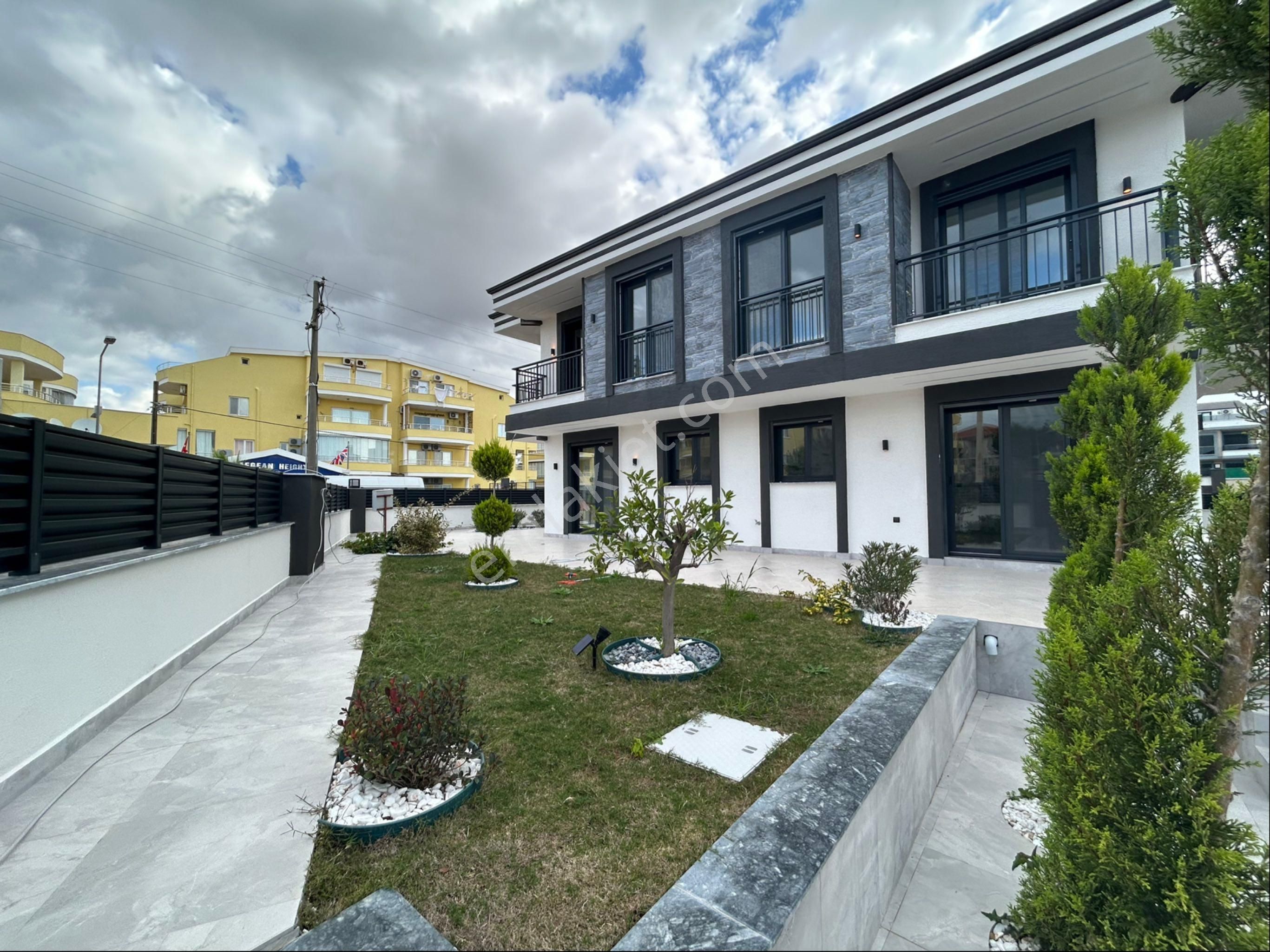 Didim Hisarda Havuzlu Sitede3+1 Villa - Görsel 6