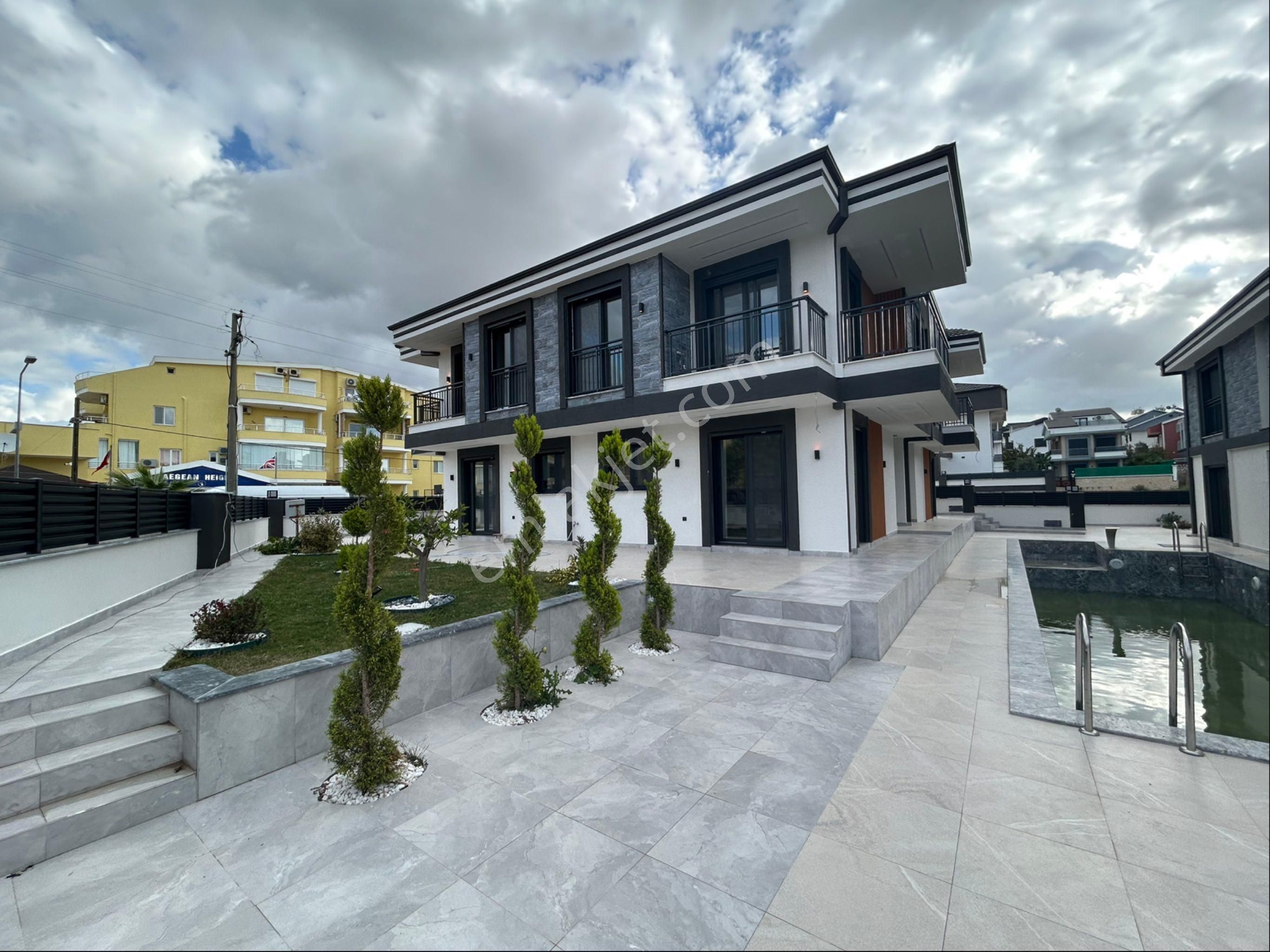 Didim Hisarda Havuzlu Sitede3+1 Villa - Görsel 8