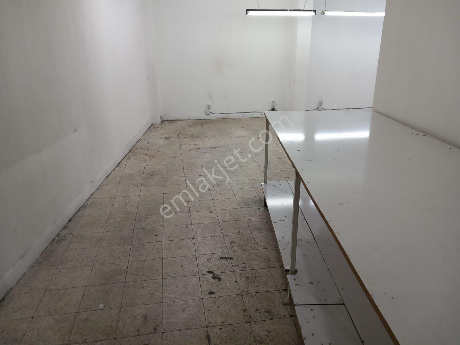 İstanbul Bahçelievler Kiralık Atölye Rasyonel Emlaktan 100 M² Hürriyet Mah. Kiralık İşyeri