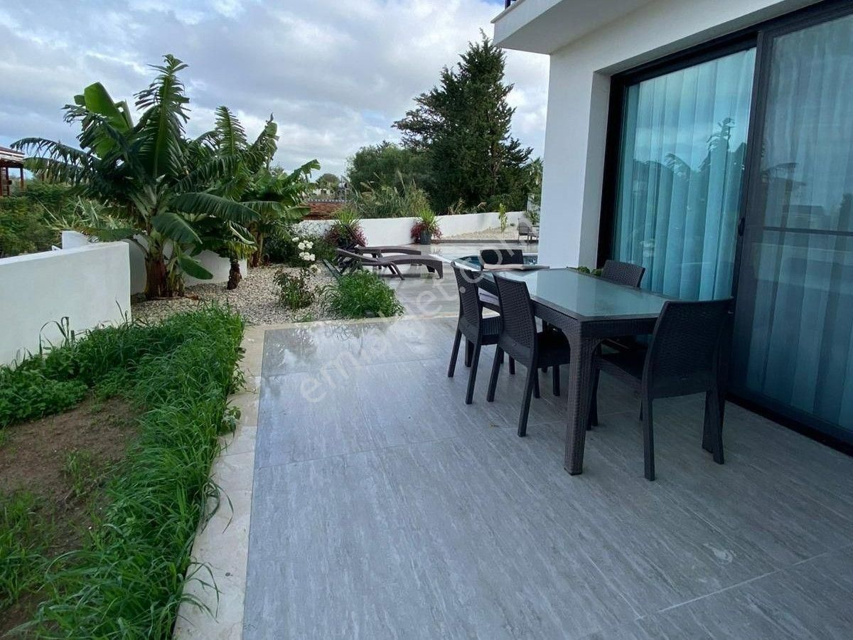 Girne/alsancak'da 3+1 Özel Havuzlu Lüks Satılık Fırsat Fiyat Villa !!! - Görsel 8