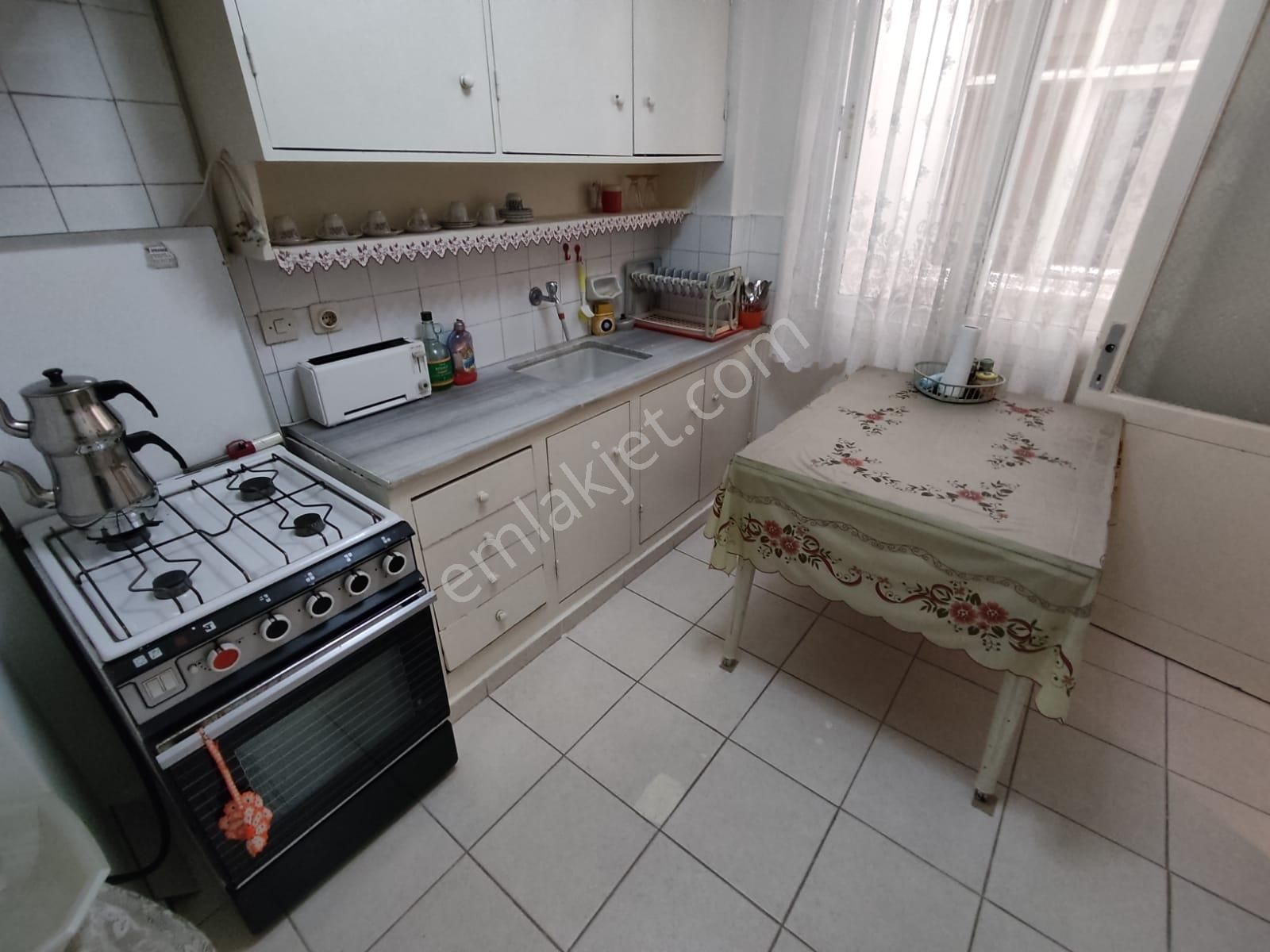 Karşıyaka'da Çarşı Yakını Arakat 3+1 Daire D-61 - Görsel 3