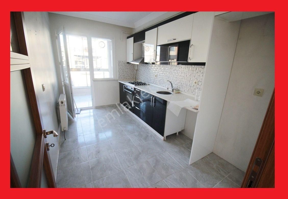 Çorlu Rumeli Kiralık Daire Rumeli Mah. 3 Katlı Binada 2.kat 95m2 2+1 Kullanışlı Ferah