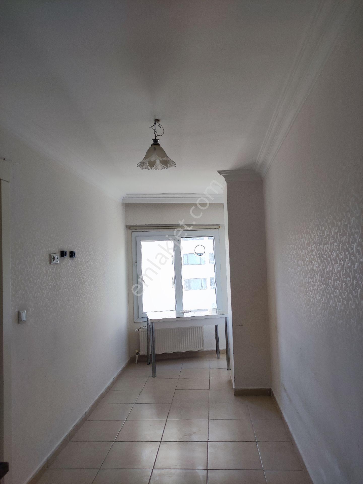 Üniversite Civarında Kiralık 2+1 Daire - Görsel 7